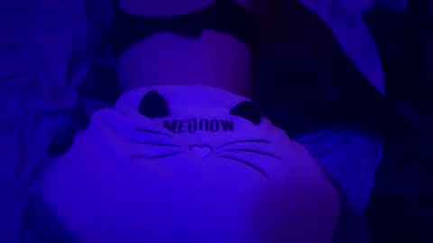 Snapshot of mixedchocolates69 chatting on 10/15/25, 06:08 mixedchocolates69 online show from 10/15/25, 06:08