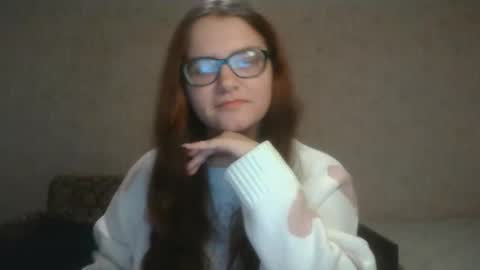 Snapshot of miyabe chatting on 12/20/24, 11:32 Milana online show from 12/20/24, 11:32