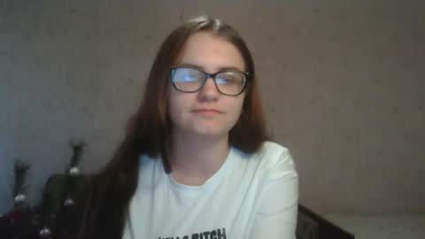 Snapshot of miyabe chatting on 01/09/25, 10:41 Milana online show from 01/09/25, 10:41
