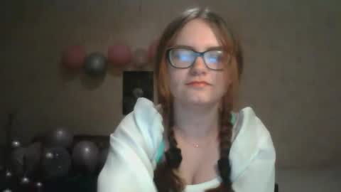 Snapshot of miyabe chatting on 02/28/25, 04:10 Milana online show from 02/28/25, 04:10