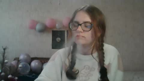 Snapshot of miyabe chatting on 03/01/25, 10:13 Milana online show from 03/01/25, 10:13