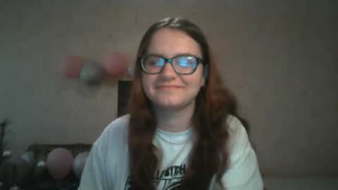 Snapshot of miyabe chatting on 03/05/25, 01:17 Milana online show from 03/05/25, 01:17