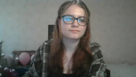Snapshot of miyabe chatting on 03/08/25, 11:27 Milana online show from 03/08/25, 11:27
