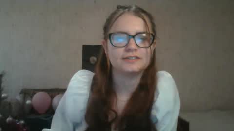 Snapshot of miyabe chatting on 03/09/25, 10:41 Milana online show from 03/09/25, 10:41