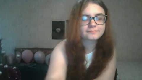 Snapshot of miyabe chatting on 03/12/25, 01:30 Milana online show from 03/12/25, 01:30