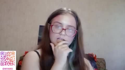 Milana online show from 10/23/25, 09:19