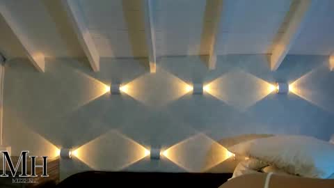 Snapshot of mizzhell_ chatting on 09/18/25, 12:40 mizzhell_ online show from 09/18/25, 12:40