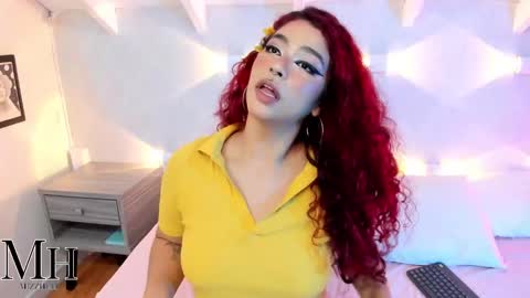 Snapshot of mizzhell_ chatting on 09/19/25, 12:50 mizzhell_ online show from 09/19/25, 12:50