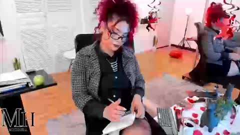 Snapshot of mizzhell_ chatting on 09/20/25, 01:45 mizzhell_ online show from 09/20/25, 01:45