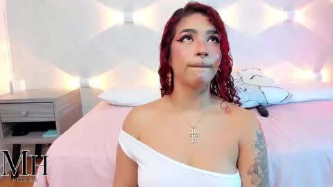 Snapshot of mizzhell_ chatting on 09/30/25, 12:54 mizzhell_ online show from 09/30/25, 12:54