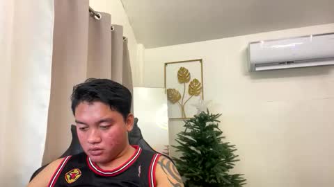 Snapshot of mj_xx7828 chatting on 11/16/25, 05:51 Michole Jay online show from 11/16/25, 05:51