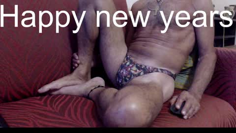 Snapshot of mjmadurengue chatting on 12/31/24, 10:56 Mario jose online show from 12/31/24, 10:56