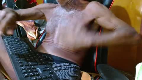 Snapshot of mjmadurengue chatting on 01/26/25, 02:56 Mario jose online show from 01/26/25, 02:56