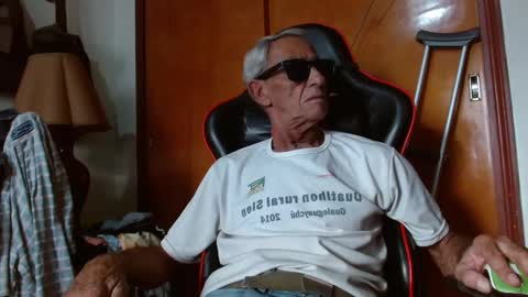 Snapshot of mjmadurengue chatting on 03/10/25, 07:07 Mario jose online show from 03/10/25, 07:07