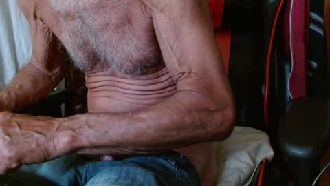 Snapshot of mjmadurengue chatting on 10/24/25, 05:31 Mario jose online show from 10/24/25, 05:31