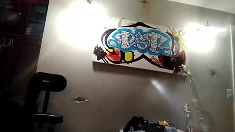 Snapshot of mjmckenz55 chatting on 10/29/25, 01:08 Daddy720 online show from 10/29/25, 01:08