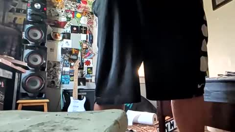 Snapshot of mjmckenz55 chatting on 06/09/26, 01:45 Daddy720 online show from 06/09/26, 01:45