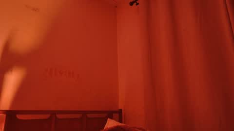 MoonLipson online show from 07/25/26, 03:59