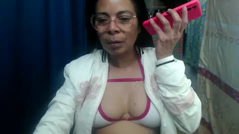 kelly online show from 09/25/25, 03:10