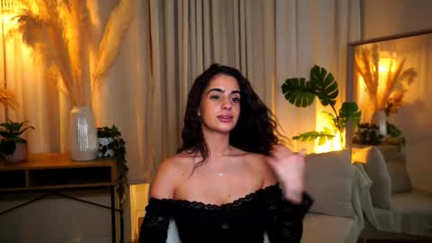 Snapshot of mmilkyway_ chatting on 10/26/25, 04:02 milkyway online show from 10/26/25, 04:02