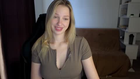 Lili online show from 01/03/25, 08:10
