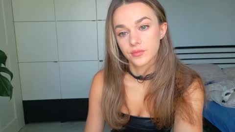 mmminnie online show from 11/01/25, 07:10