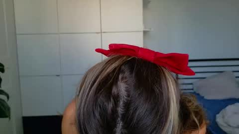 mmminnie online show from 11/13/25, 10:47