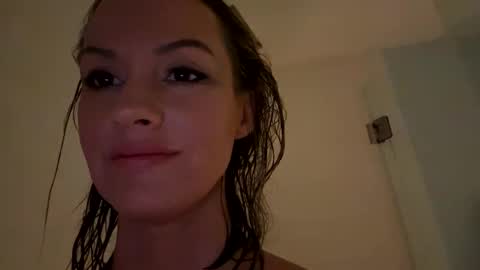 mmmmyesplease1 online show from 12/17/24, 04:00