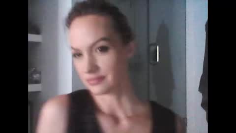 mmmmyesplease1 online show from 12/21/24, 03:31