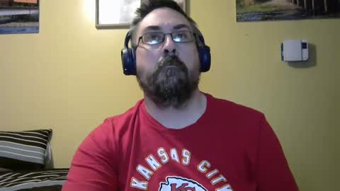 Snapshot of mmr45 chatting on 09/29/25, 03:55 mmr45 online show from 09/29/25, 03:55