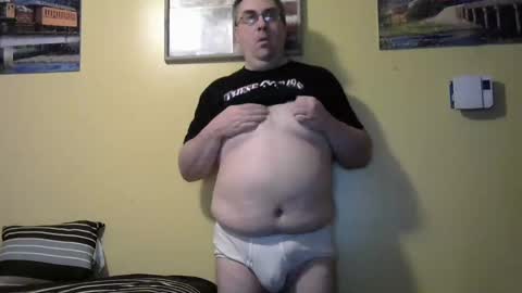 Snapshot of mmr45 chatting on 10/04/25, 04:10 mmr45 online show from 10/04/25, 04:10