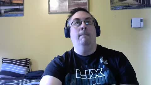 Snapshot of mmr45 chatting on 10/04/25, 09:13 mmr45 online show from 10/04/25, 09:13