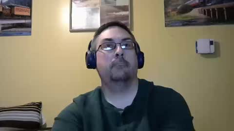 Snapshot of mmr45 chatting on 10/15/25, 05:07 mmr45 online show from 10/15/25, 05:07