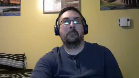 Snapshot of mmr45 chatting on 11/05/25, 05:29 mmr45 online show from 11/05/25, 05:29