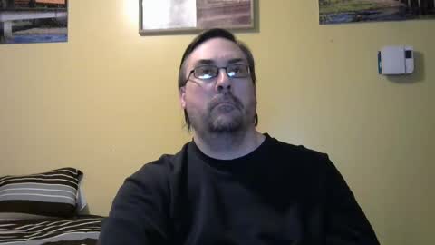 Snapshot of mmr4545 chatting on 02/18/26, 05:25 mark online show from 02/18/26, 05:25