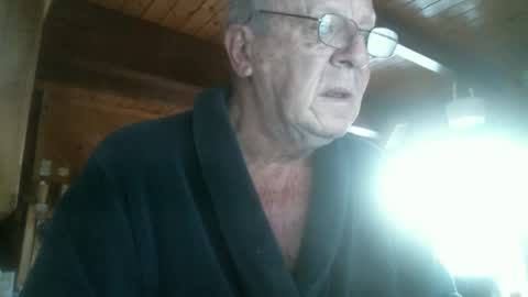 Snapshot of mmrstp chatting on 12/04/24, 11:52 mmrstp online show from 12/04/24, 11:52