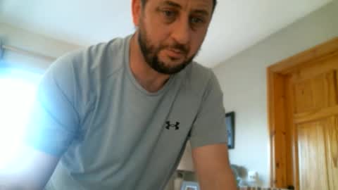 Snapshot of mnalover1 chatting on 10/31/25, 01:45 mnalover1 online show from 10/31/25, 01:45