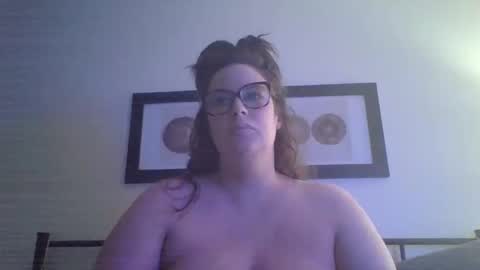 MnGirlie online show from 09/09/25, 03:50