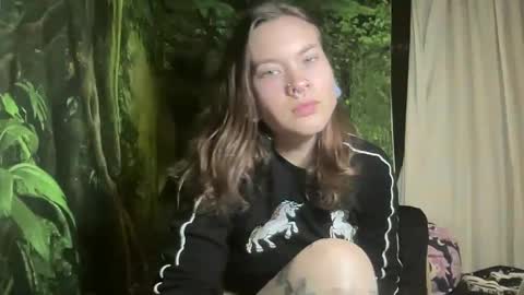 Snapshot of mo0n_goddess chatting on 12/24/24, 03:49 Misty online show from 12/24/24, 03:49