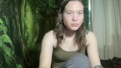 Snapshot of mo0n_goddess chatting on 12/26/24, 12:46 Misty online show from 12/26/24, 12:46