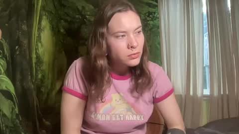 Snapshot of mo0n_goddess chatting on 02/26/25, 01:21 Misty online show from 02/26/25, 01:21