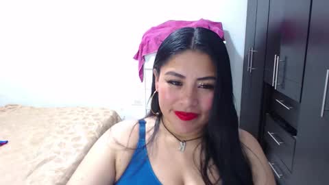 Catalina online show from 02/15/26, 04:53