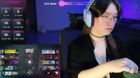 Snapshot of moaning___lisa chatting on 10/03/25, 10:07 to support follow the fanclub online show from 10/03/25, 10:07