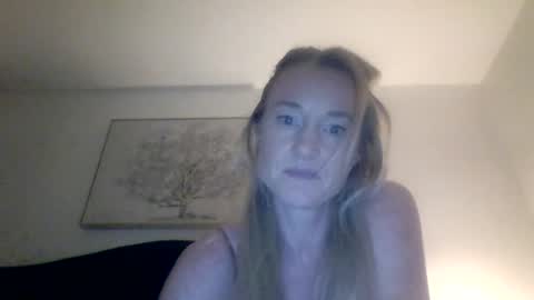 mockingbirds91 online show from 06/15/26, 04:47