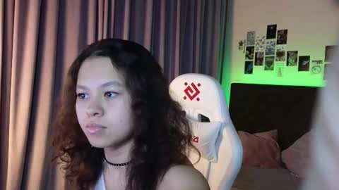 moco_choco online show from 10/12/25, 01:26