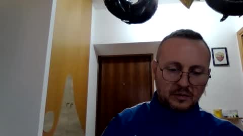 Snapshot of modesto1969 chatting on 10/26/25, 10:21 modesto1969 online show from 10/26/25, 10:21