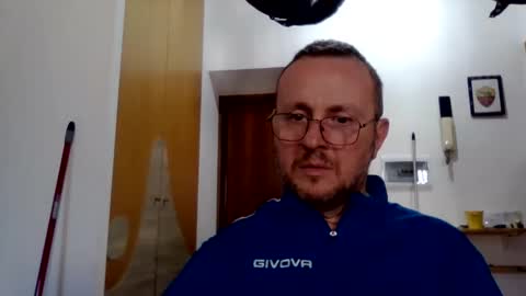 Snapshot of modesto1969 chatting on 11/04/25, 09:30 modesto1969 online show from 11/04/25, 09:30