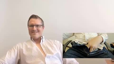 Snapshot of moe_001 chatting on 11/06/25, 07:59 Moe online show from 11/06/25, 07:59