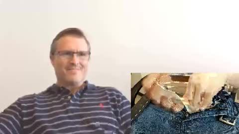 Snapshot of moe_001 chatting on 11/27/25, 06:32 Moe online show from 11/27/25, 06:32