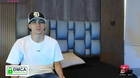 Snapshot of mohamed_malik chatting on 04/19/26, 01:43 mohamed_malik online show from 04/19/26, 01:43